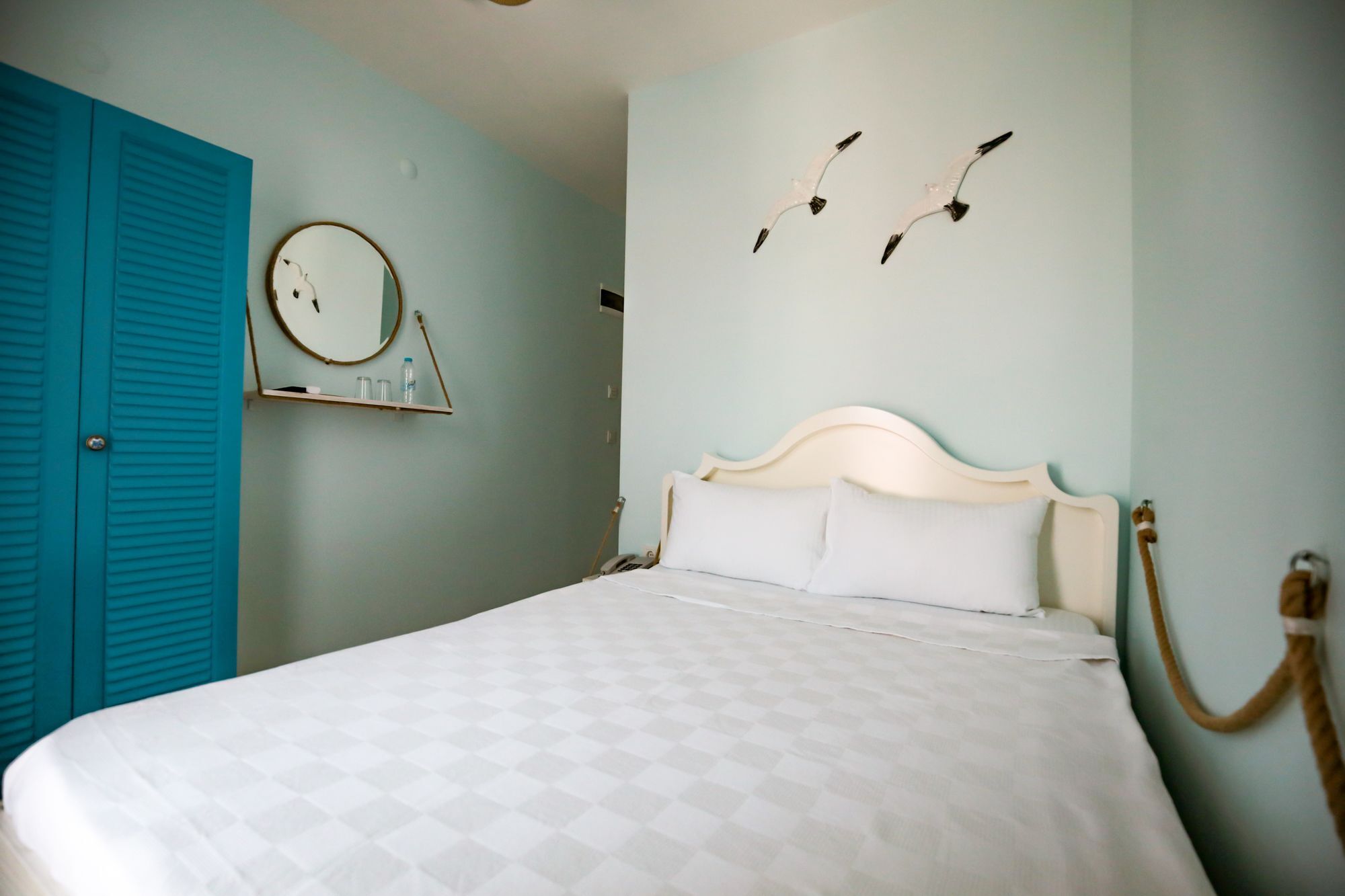Menendi Otel Foca Kültér fotó