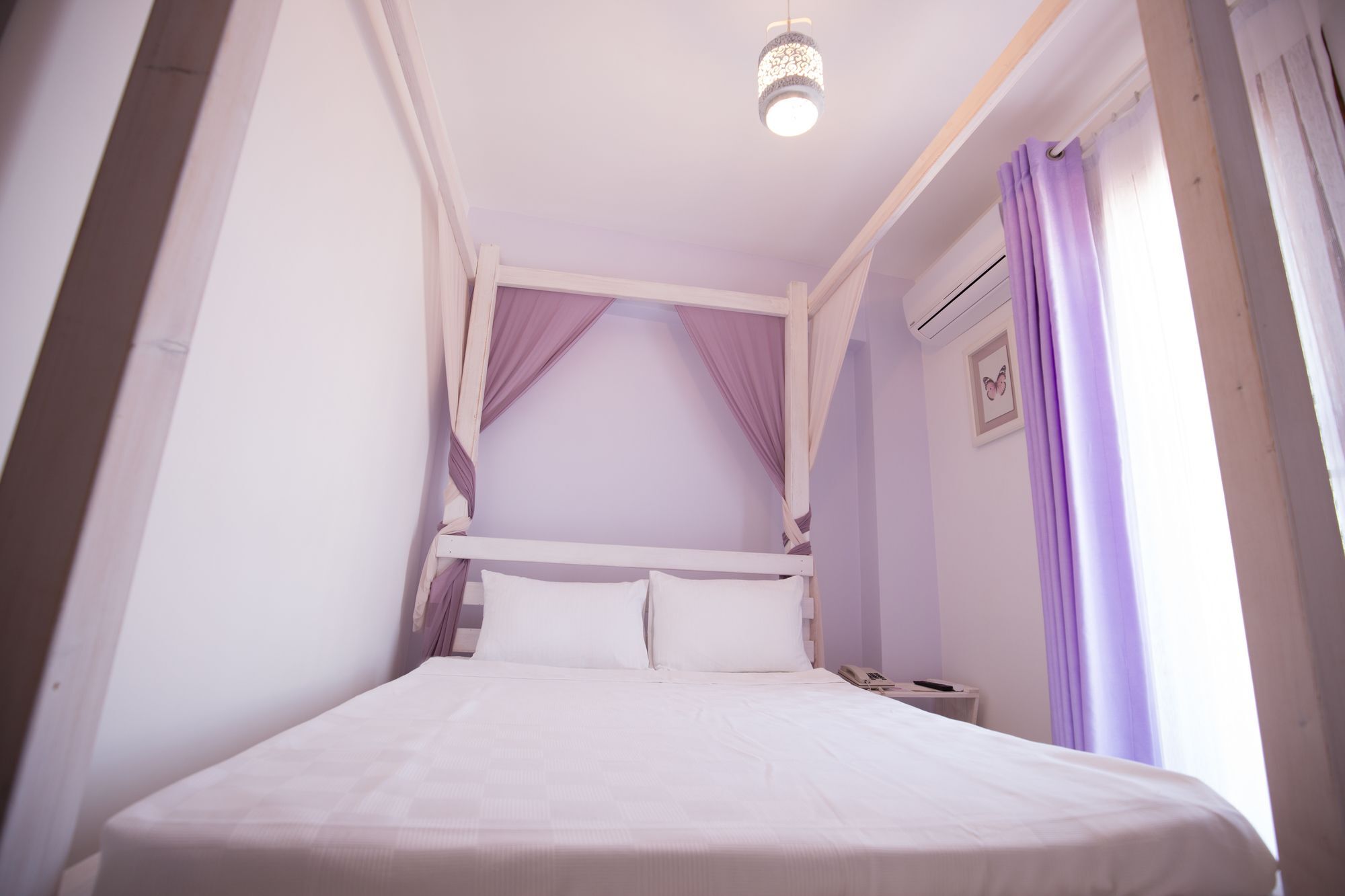 Menendi Otel Foca Kültér fotó
